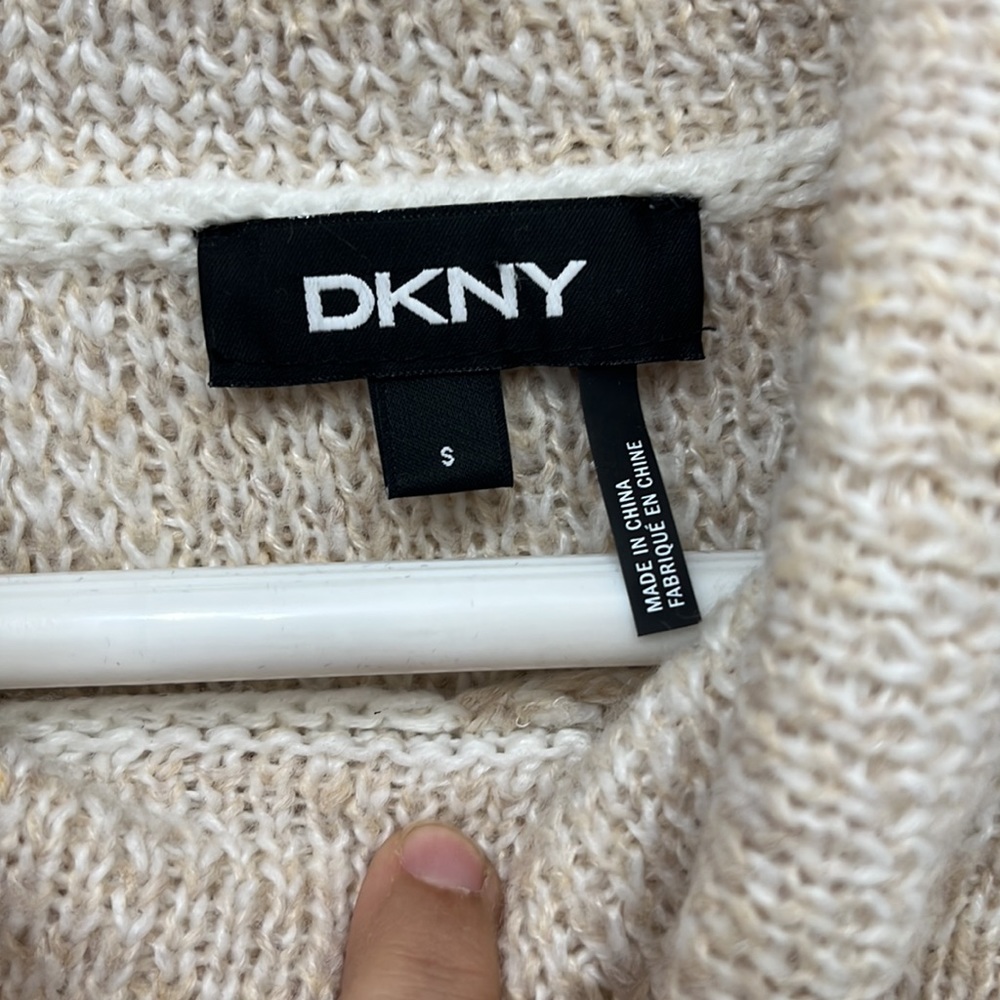 DKNY Sweater Sz S - Picture 2 of 4
